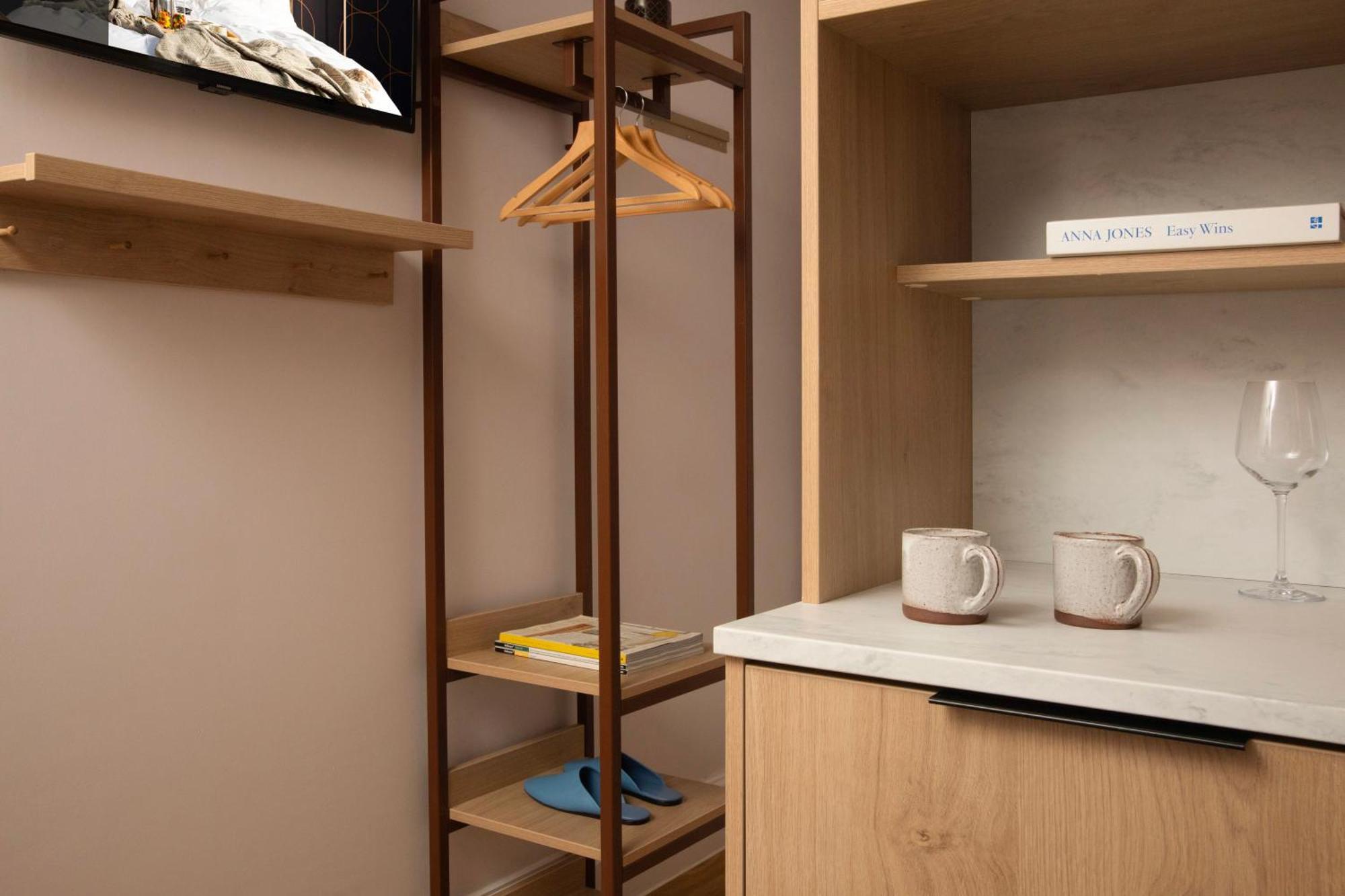 Compact Room Single Lower Ground