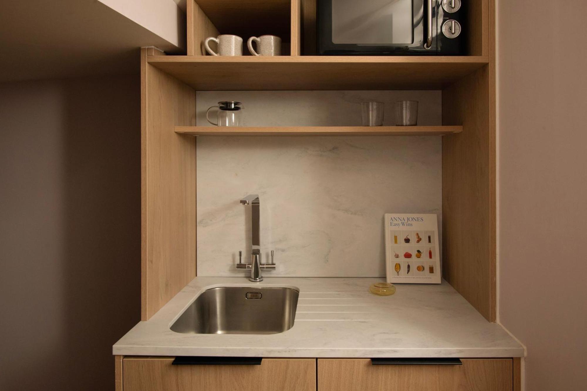 Original Studio Lower Ground Kitchenette