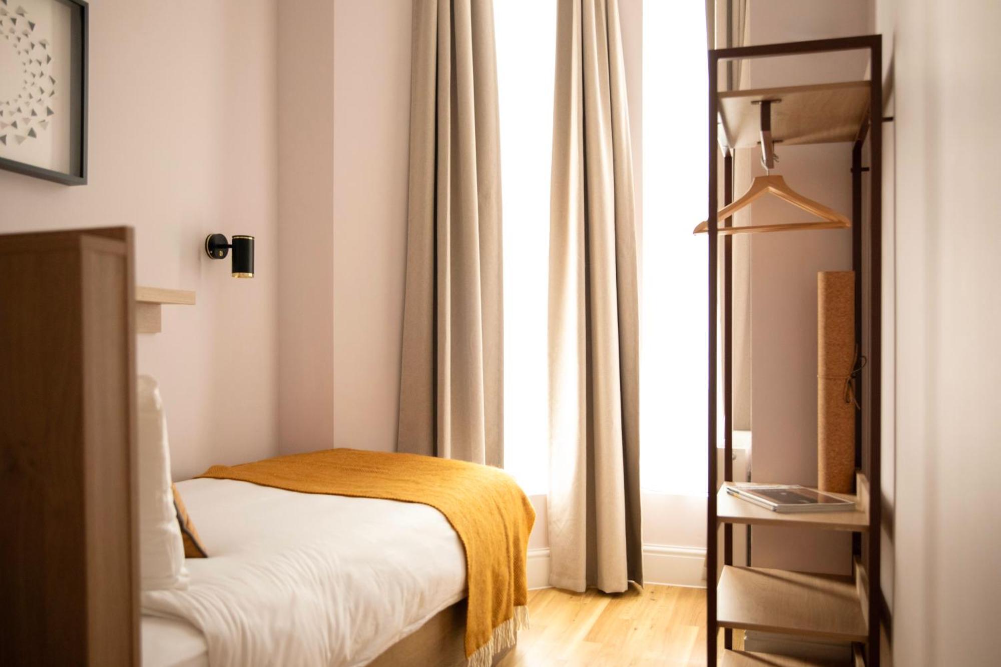 Compact Room Single